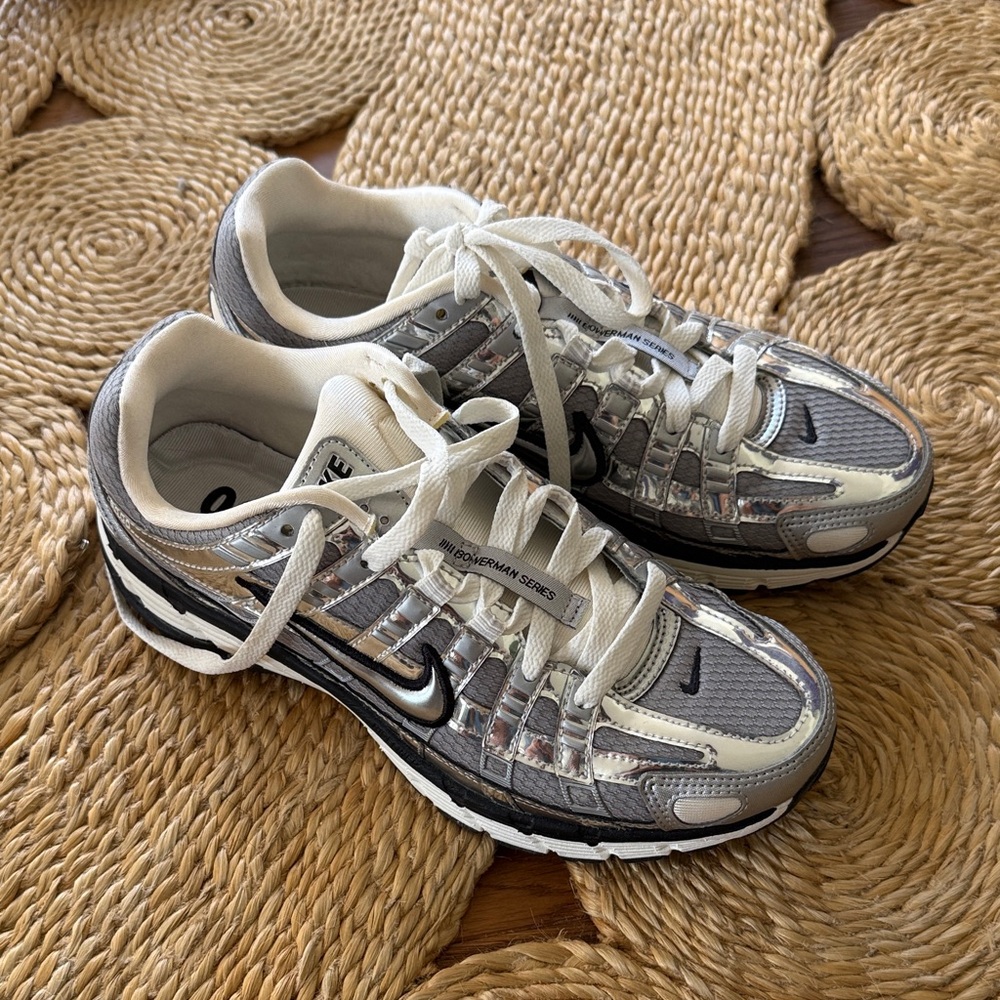 LIKE NEW Nike P-6000 Metallic Silver Sneakers